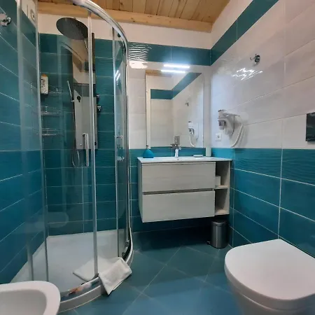 Bellobello Rooms&apartment 4*