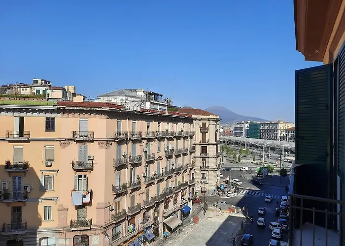 Гостевой дом Bellobello Rooms&apartment Неаполь